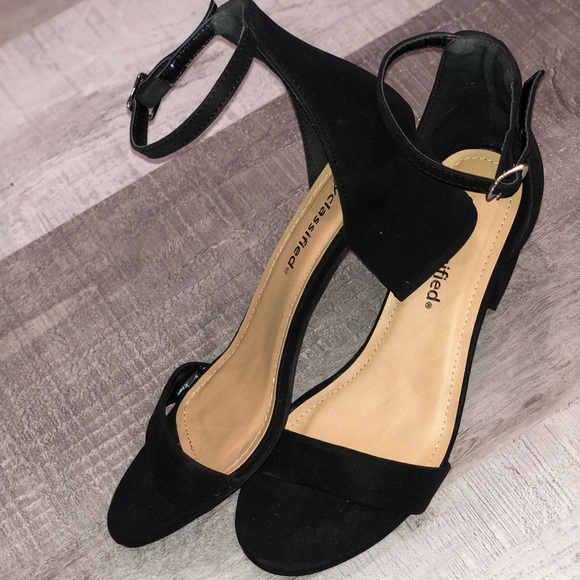 Suede Short Block Heel Sandal - Picture 4 of 4